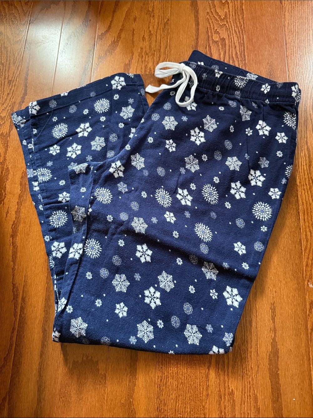 Old Navy Washed Flannel Snowflake Pajama Pants Winter Holiday L